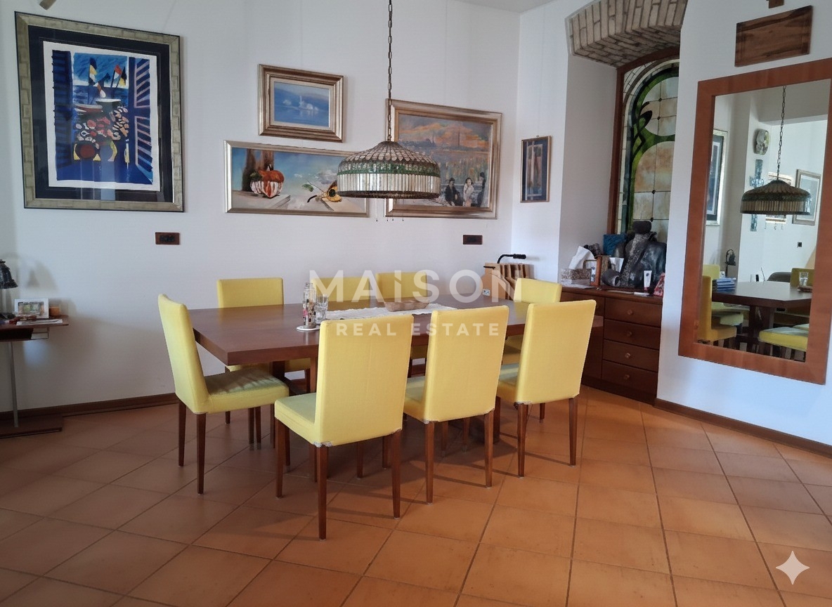 Hiša Zamet, Rijeka, 230m2