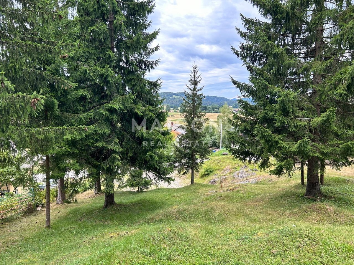 Zemljišče Ravna Gora, 847m2