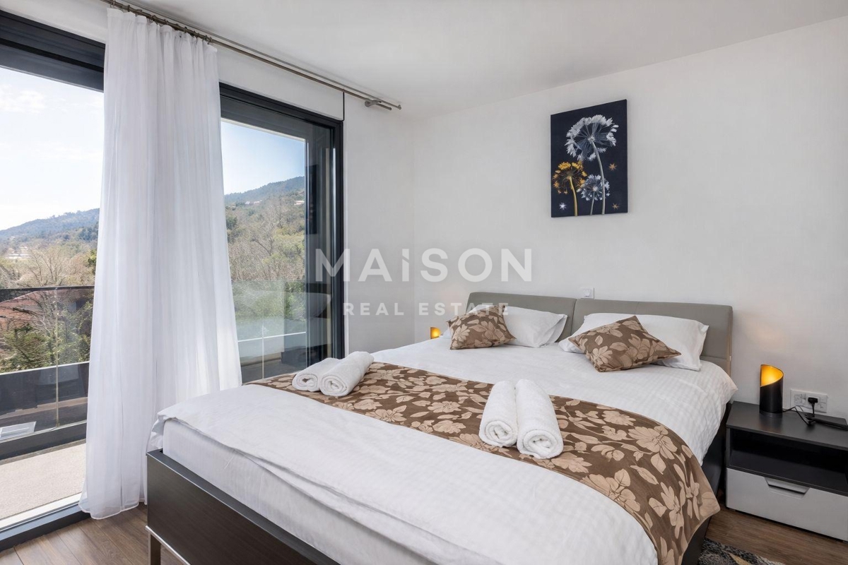 Stanovanje Lovran, 225m2