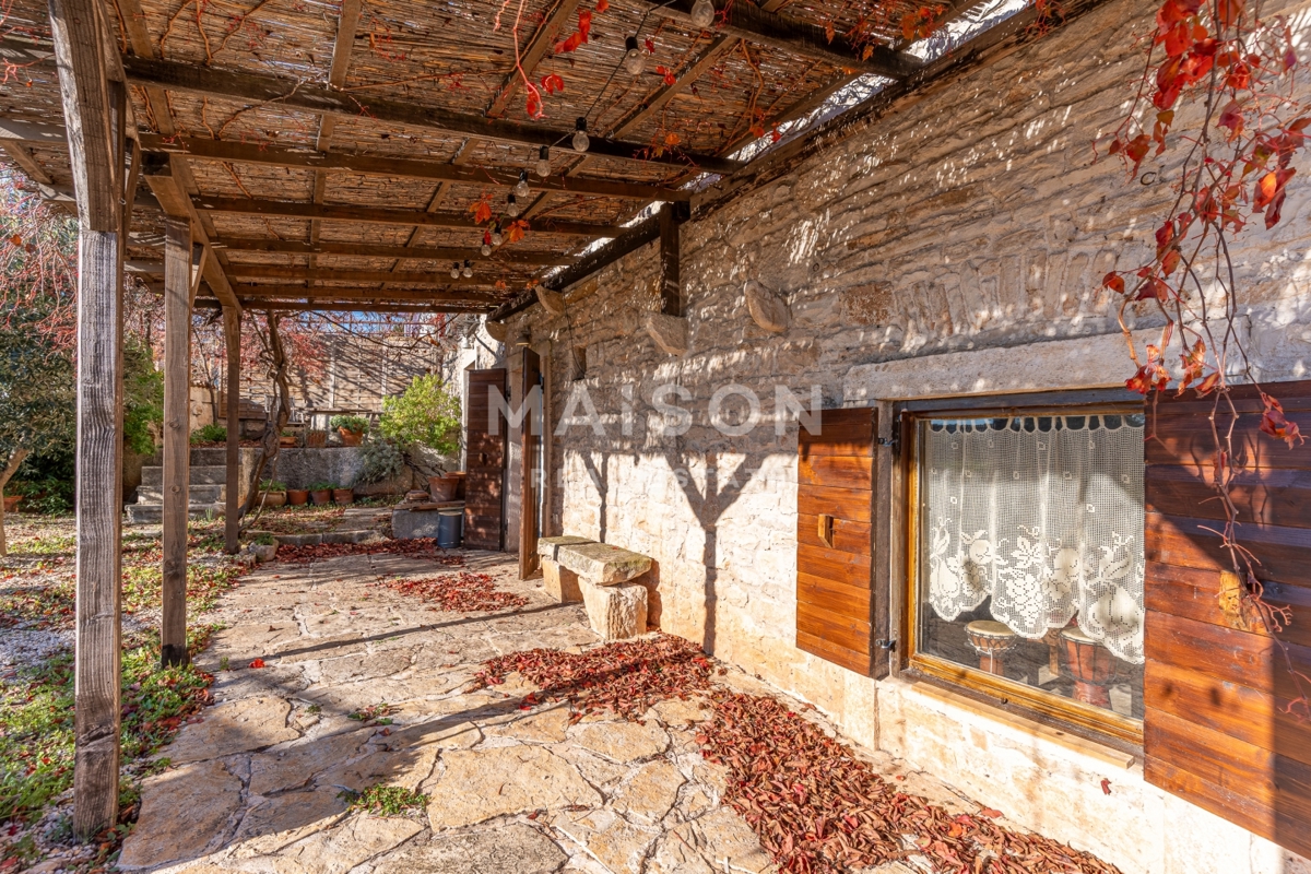 Hiša Peruški, Marčana, 450m2