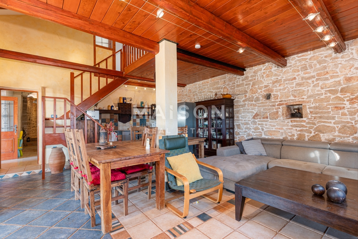 Hiša Peruški, Marčana, 450m2