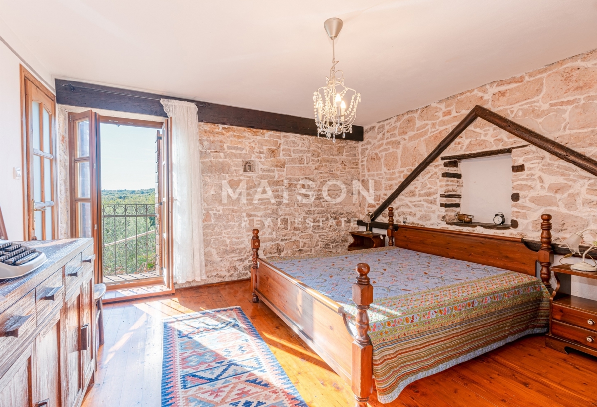 Hiša Peruški, Marčana, 450m2