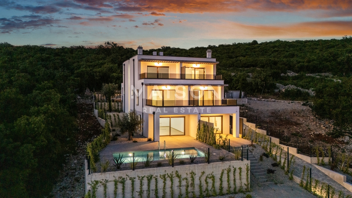 Hiša Kostrena, 203,67m2