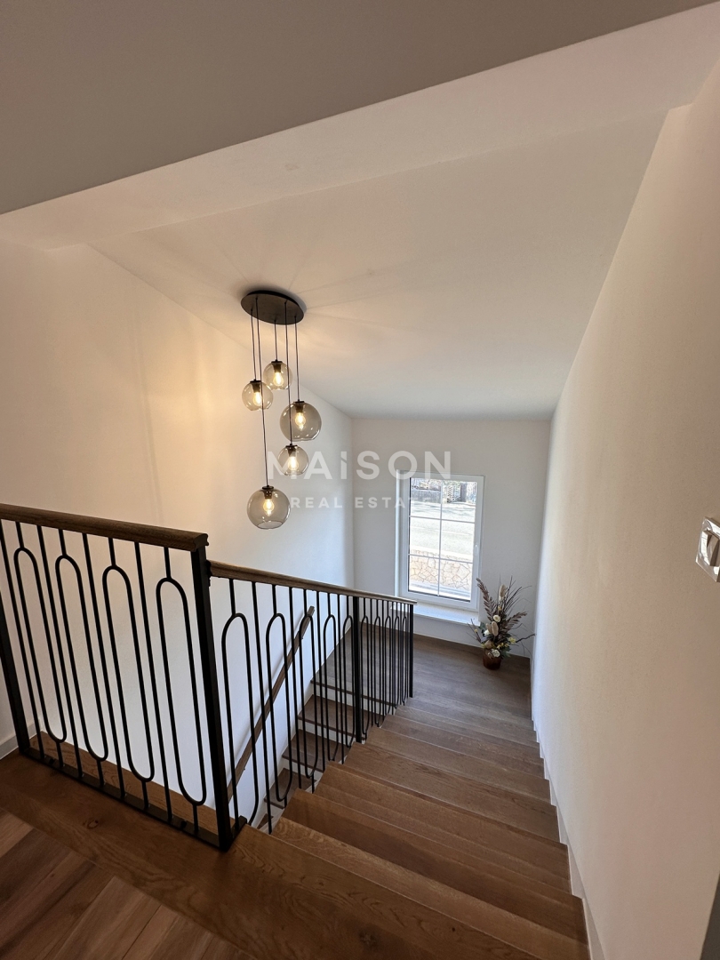 Hiša Kras, Dobrinj, 178m2