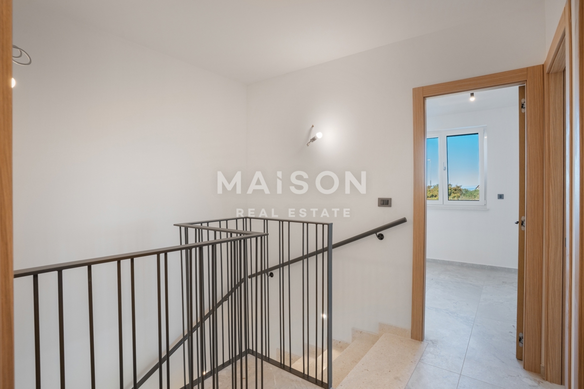 Hiša Malinska, Malinska-Dubašnica, 111m2