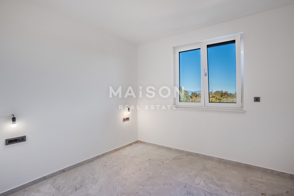 Hiša Malinska, Malinska-Dubašnica, 111m2