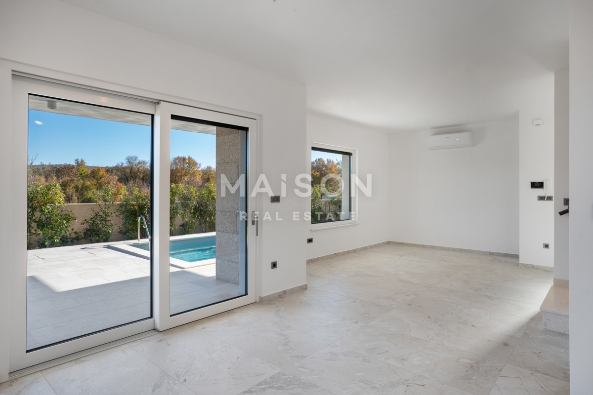 Hiša Malinska, Malinska-Dubašnica, 111m2