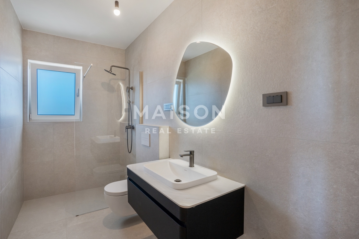 Hiša Malinska, Malinska-Dubašnica, 111m2