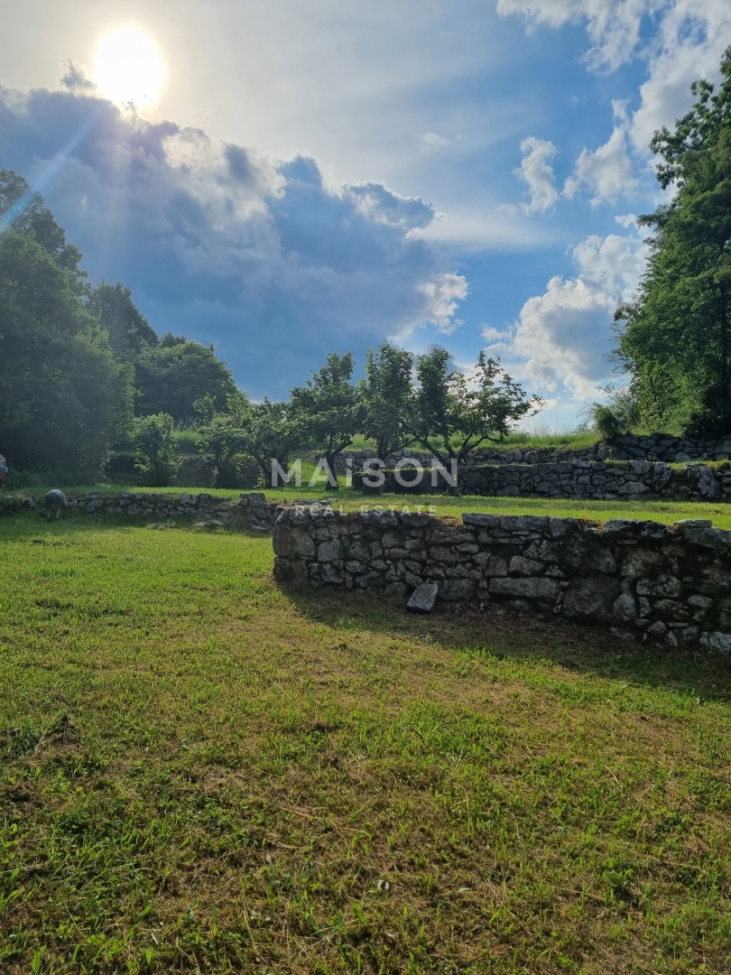 Zemljišče Jurdani, Matulji, 1.100m2