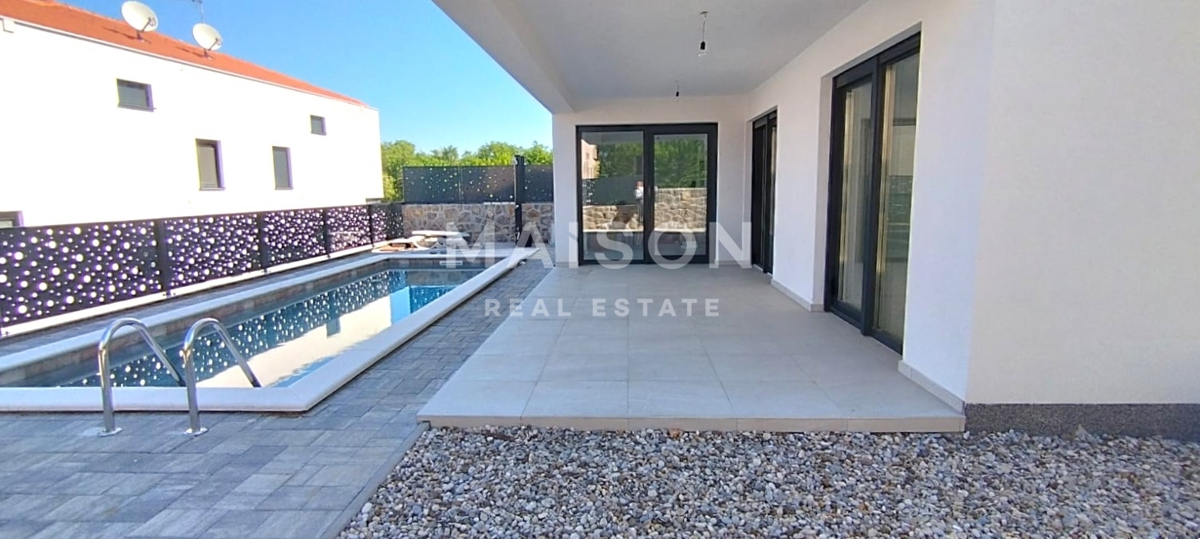 Hiša Malinska, Malinska-Dubašnica, 170m2