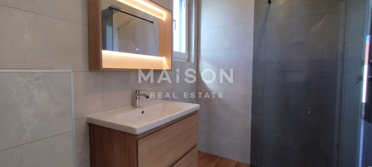 Hiša Malinska, Malinska-Dubašnica, 170m2