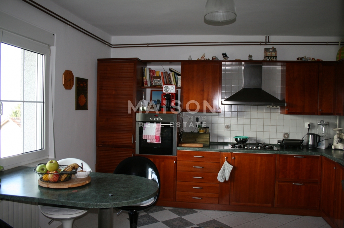 Hiša Gračani, Podsljeme, 289m2