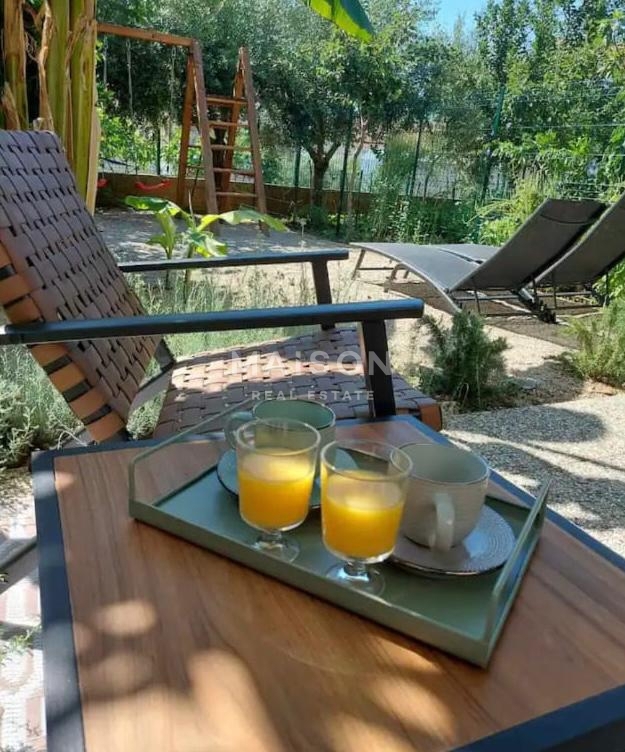 Útulný Apartmán so 75 m² Záhradou a Terasou – Mesto Krk