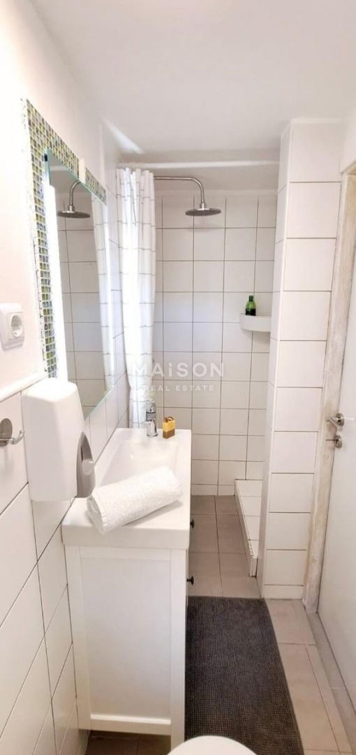 Útulný Apartmán so 75 m² Záhradou a Terasou – Mesto Krk