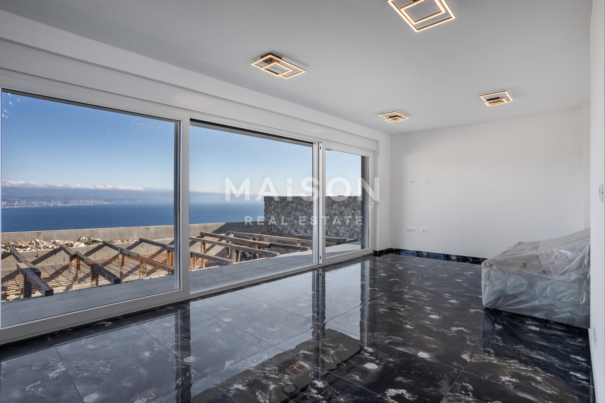 Hiša Oprić, Opatija - Okolica, 296,35m2