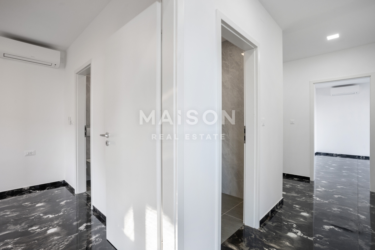 Hiša Oprić, Opatija - Okolica, 296,35m2