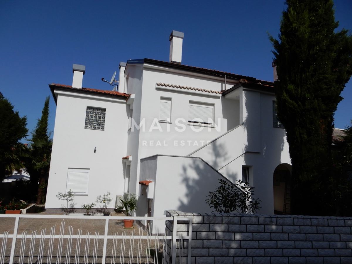 Hiša Malinska, Malinska-Dubašnica, 300m2