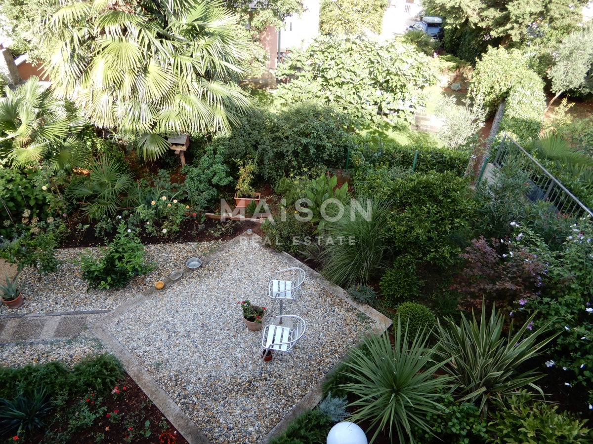 Hiša Malinska, Malinska-Dubašnica, 300m2