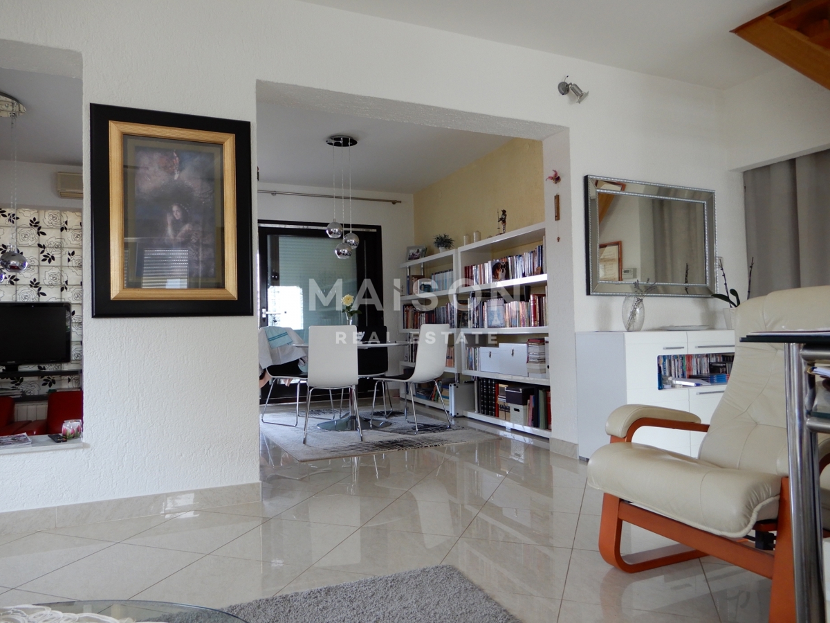 Hiša Malinska, Malinska-Dubašnica, 300m2