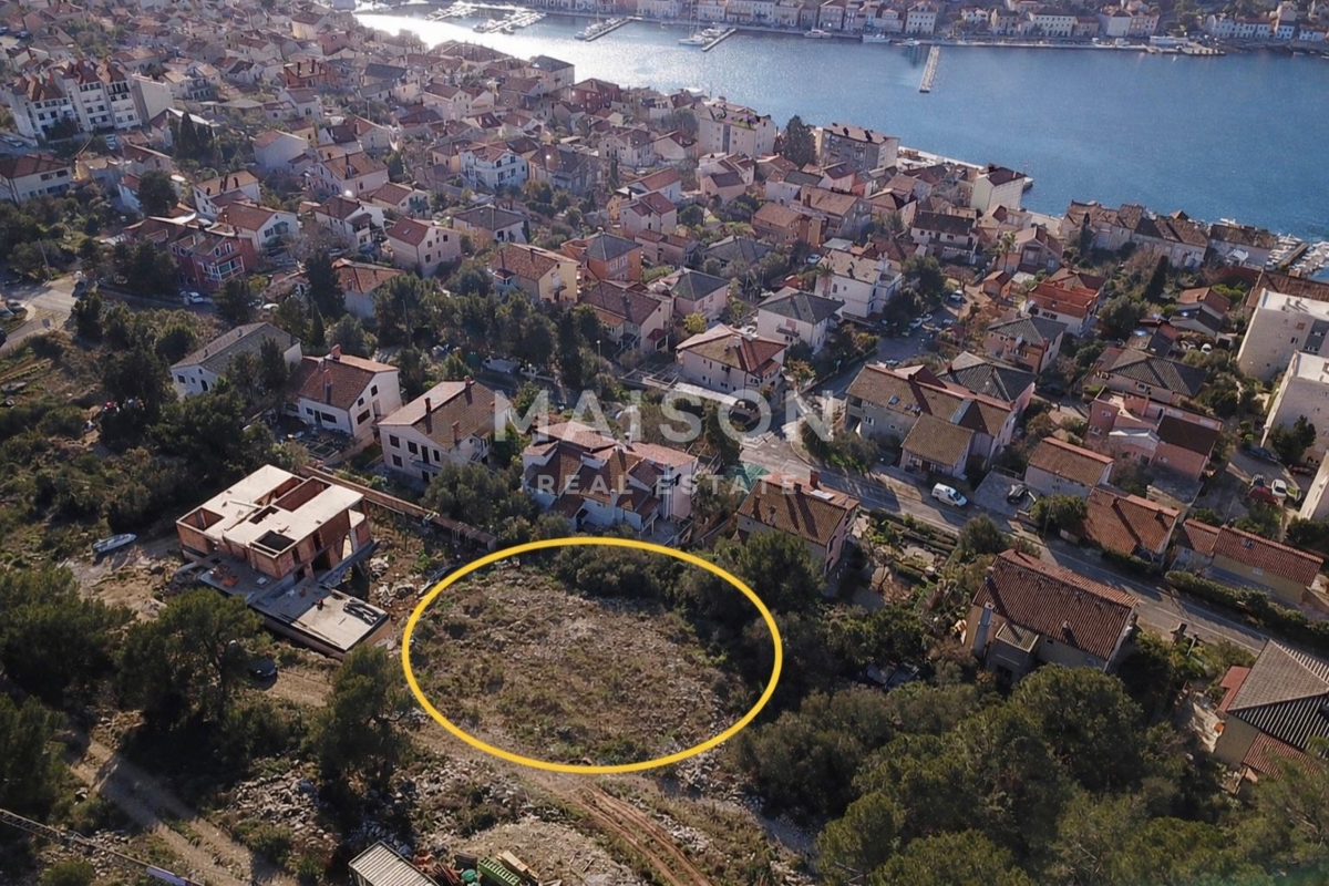 Zemljišče Mali Lošinj, 581m2