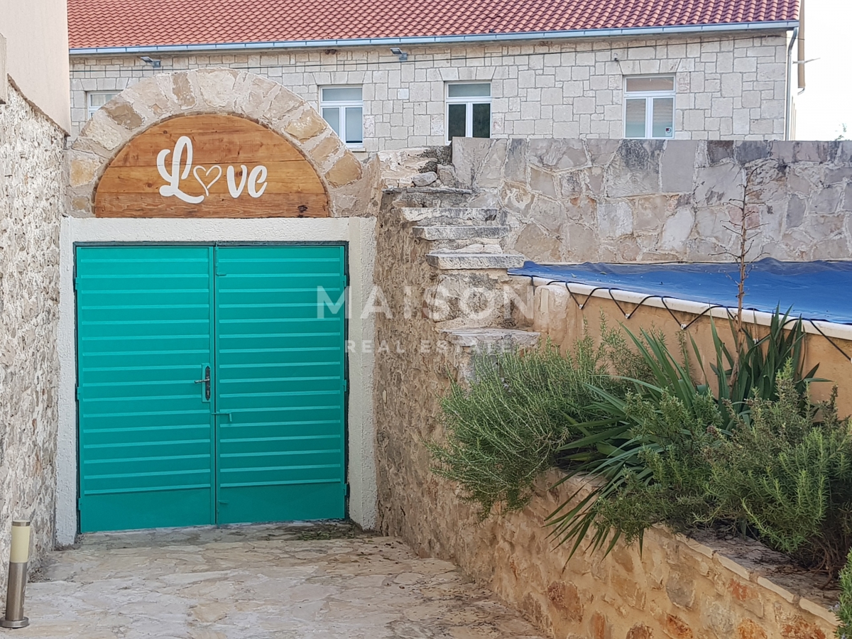 Hiša Vrbanj, Stari Grad, 170m2