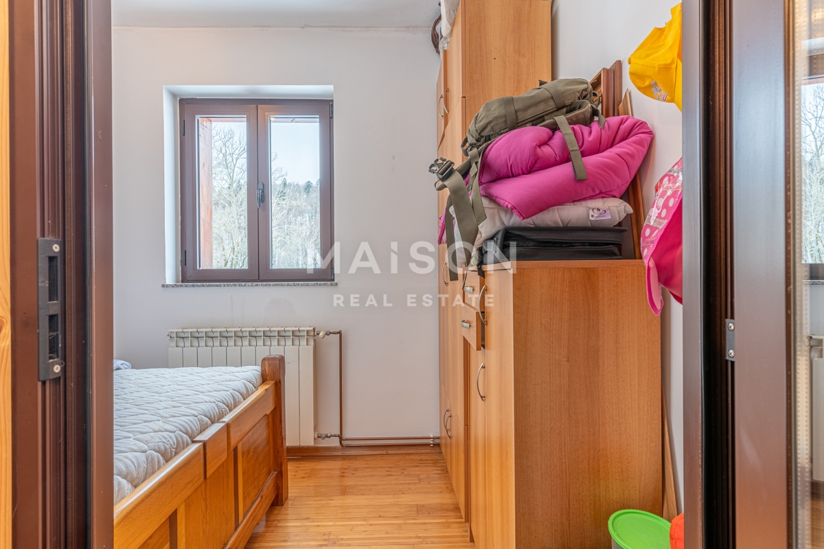 Hiša Begovo Razdolje, Mrkopalj, 351m2