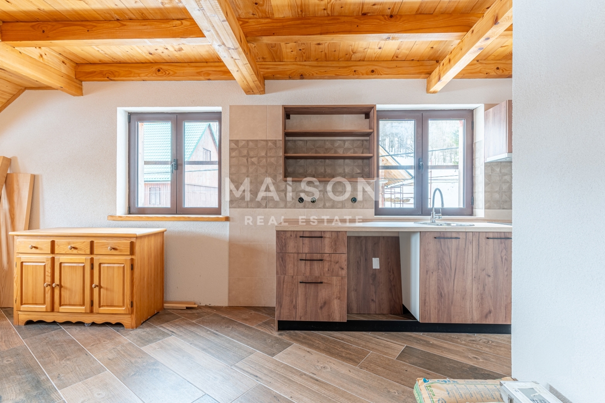 Hiša Begovo Razdolje, Mrkopalj, 351m2