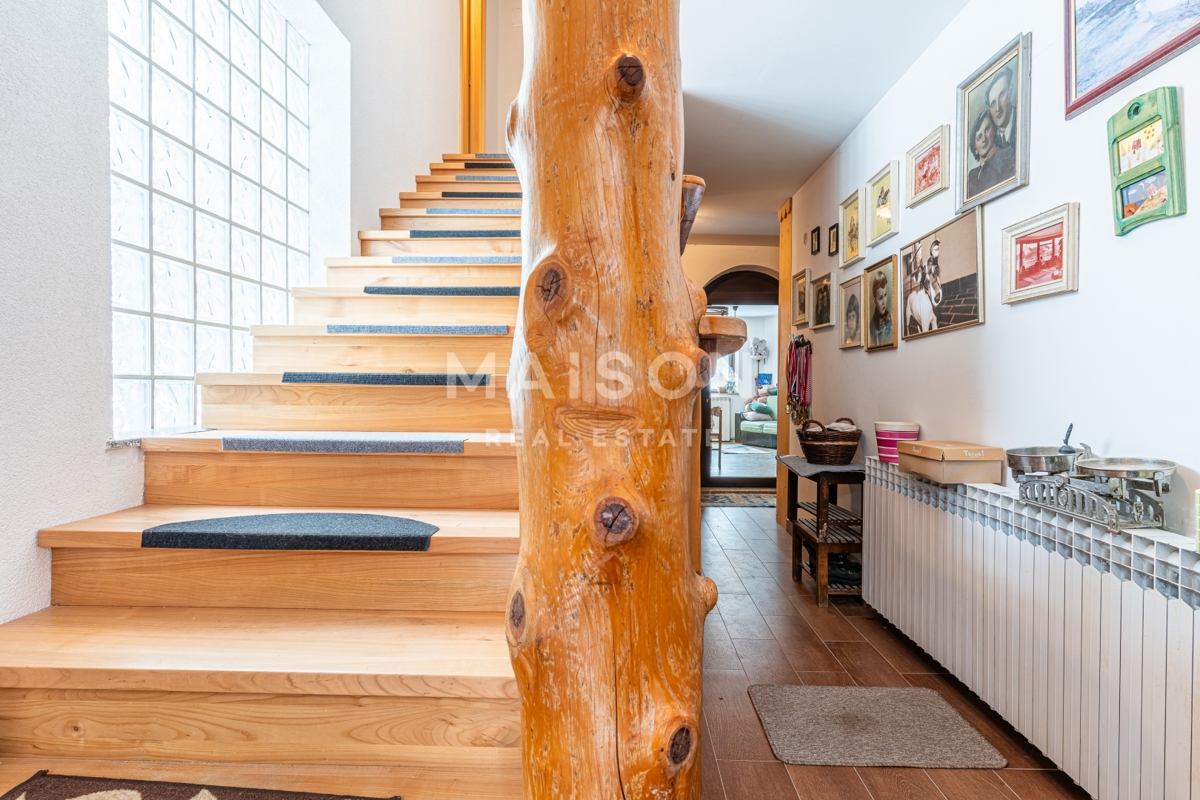 Hiša Begovo Razdolje, Mrkopalj, 351m2