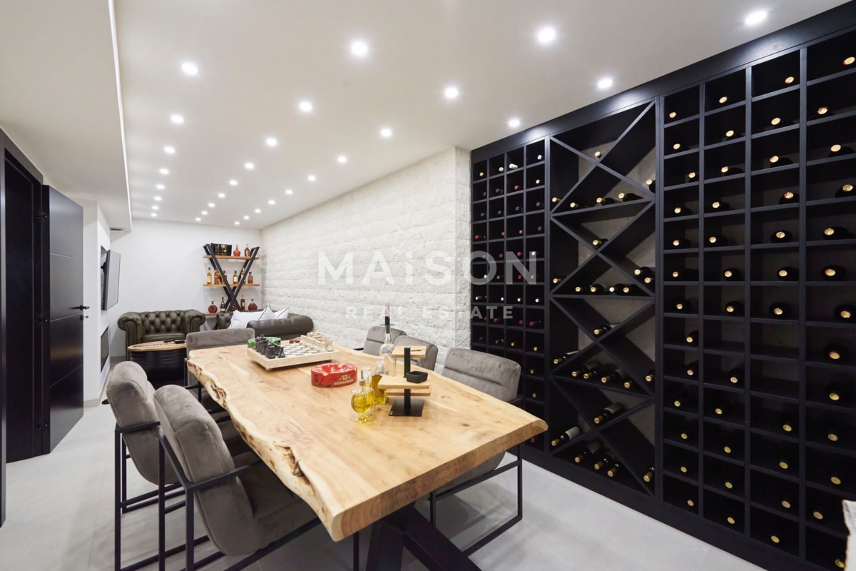 Vila Trogir, 370,09m2