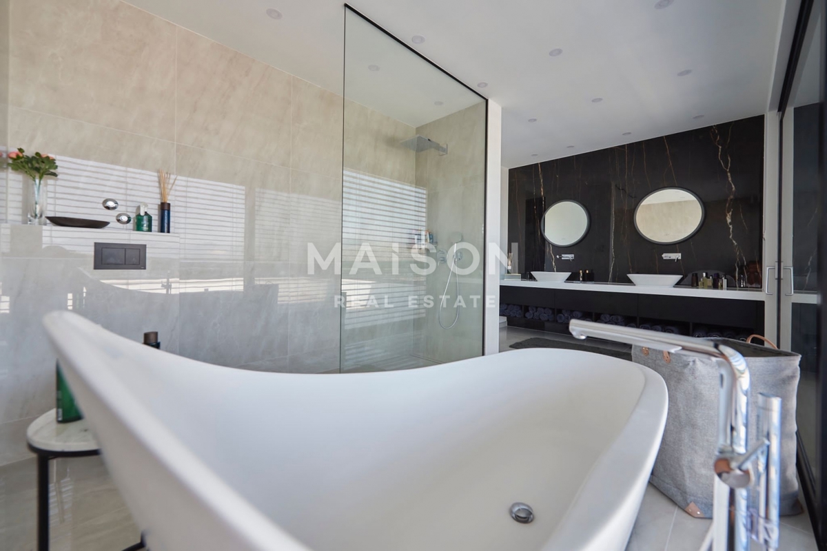 Vila Trogir, 370,09m2