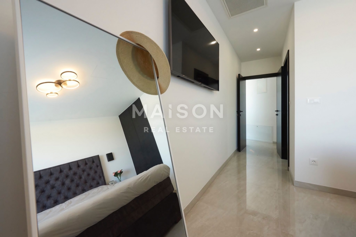 Vila Trogir, 370,09m2