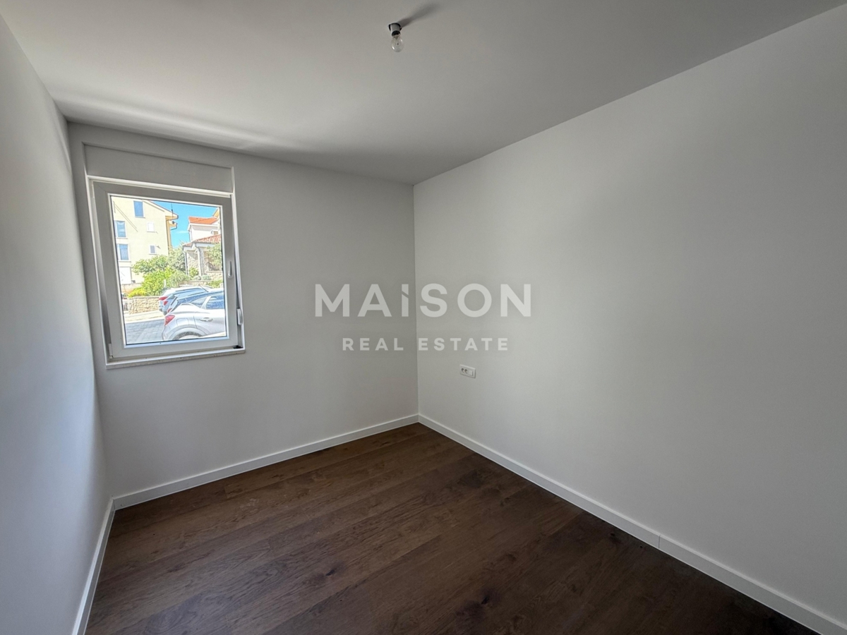 Stanovanje Mandre, Kolan, 87,35m2