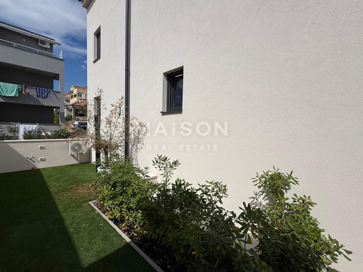 Stanovanje Mandre, Kolan, 87,35m2