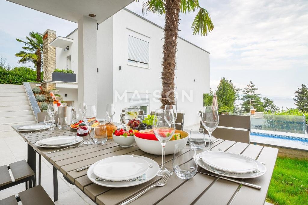 Vila Kosićevo, Opatija, 292,50m2