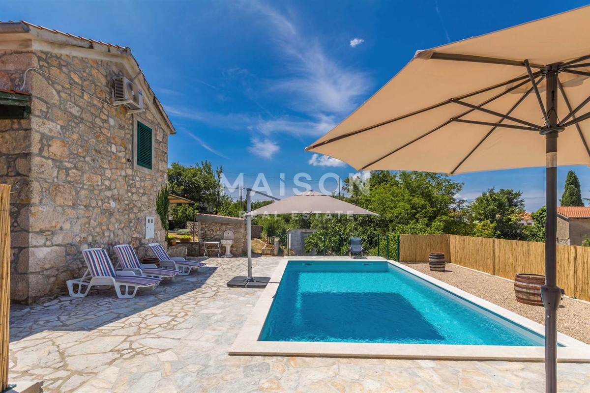 Hiša Malinska, Malinska-Dubašnica, 104m2