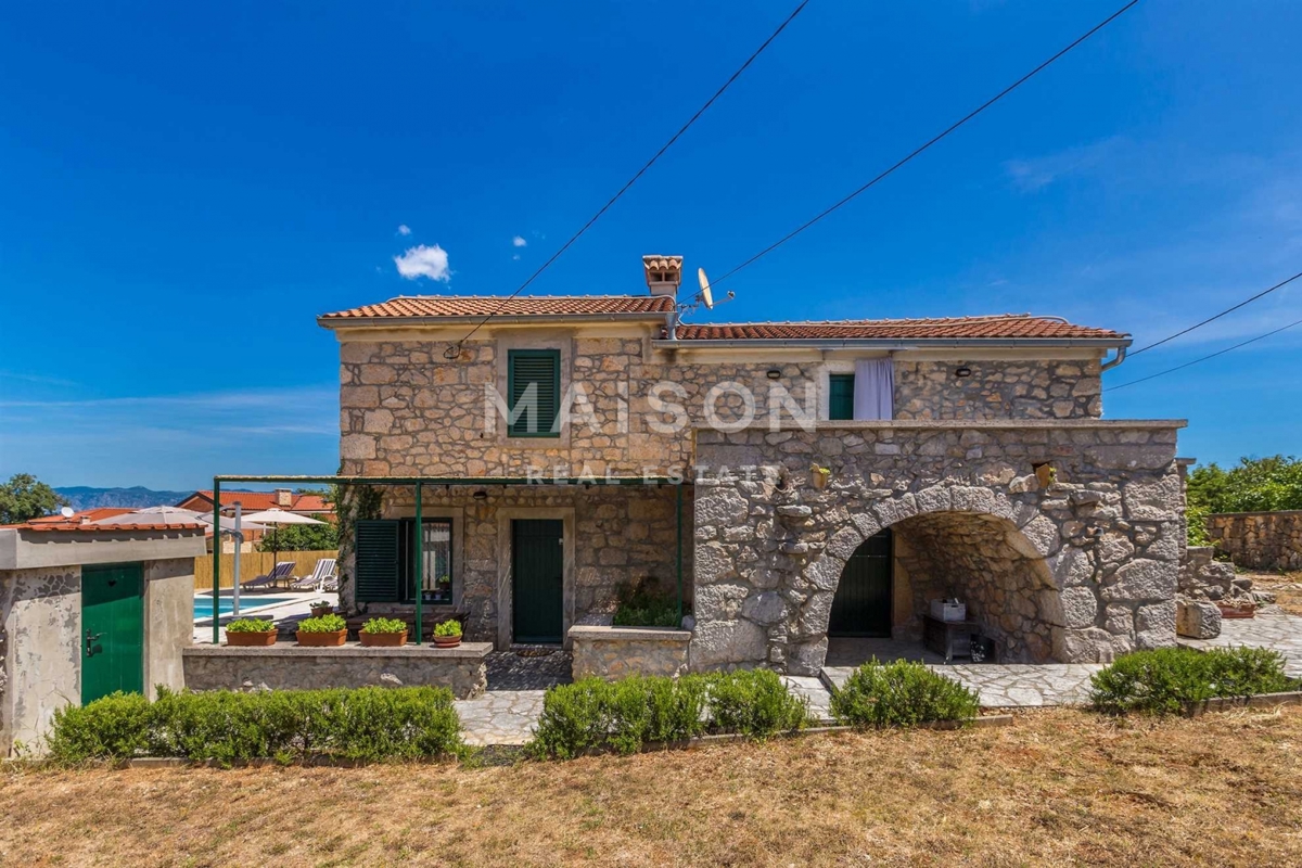 Hiša Malinska, Malinska-Dubašnica, 104m2