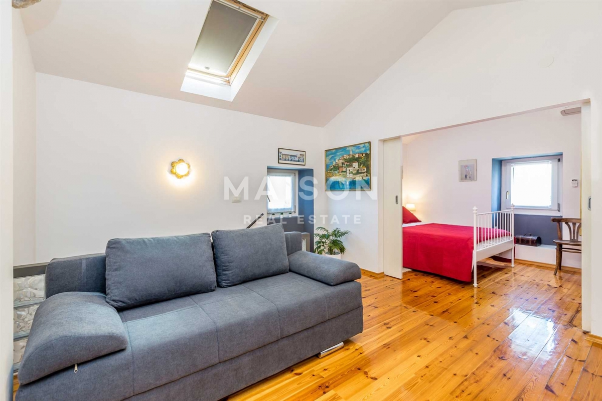 Hiša Malinska, Malinska-Dubašnica, 104m2