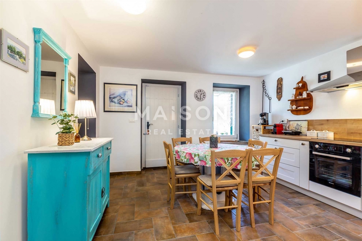 Hiša Malinska, Malinska-Dubašnica, 104m2