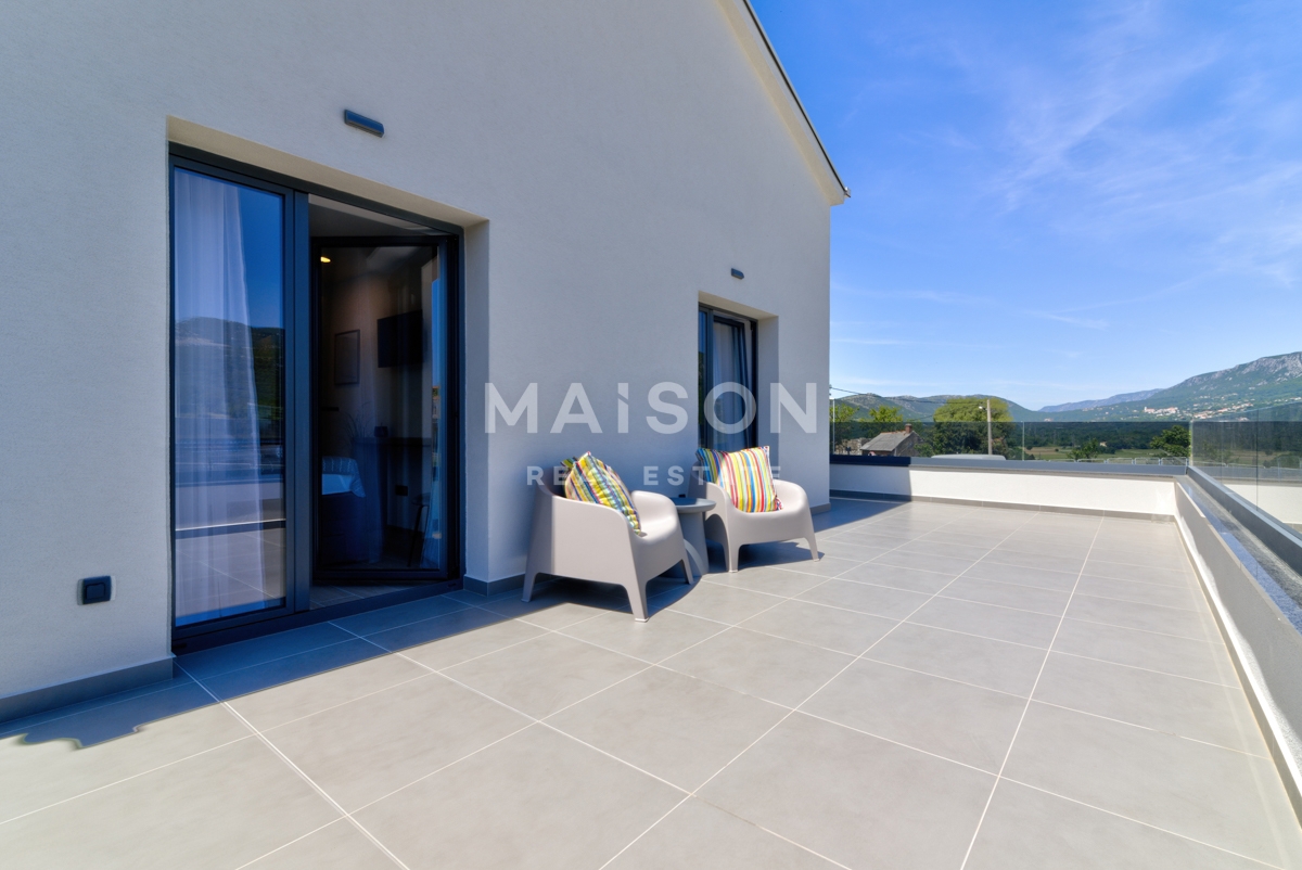 Hiša Novi Vinodolski, 302m2