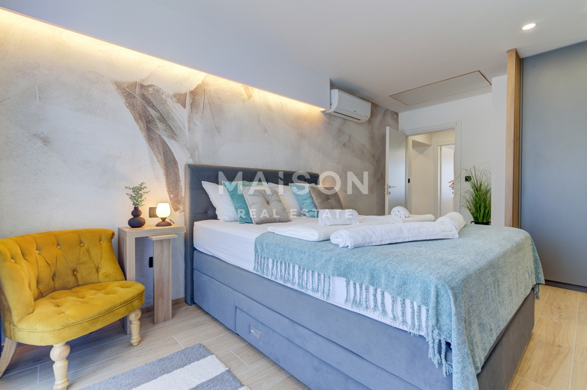 Hiša Novi Vinodolski, 302m2