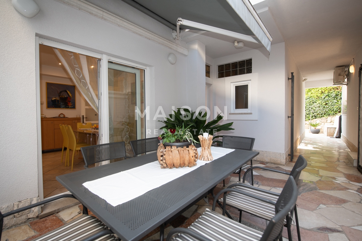 Stanovanje Opatija - Centar, Opatija, 140,08m2