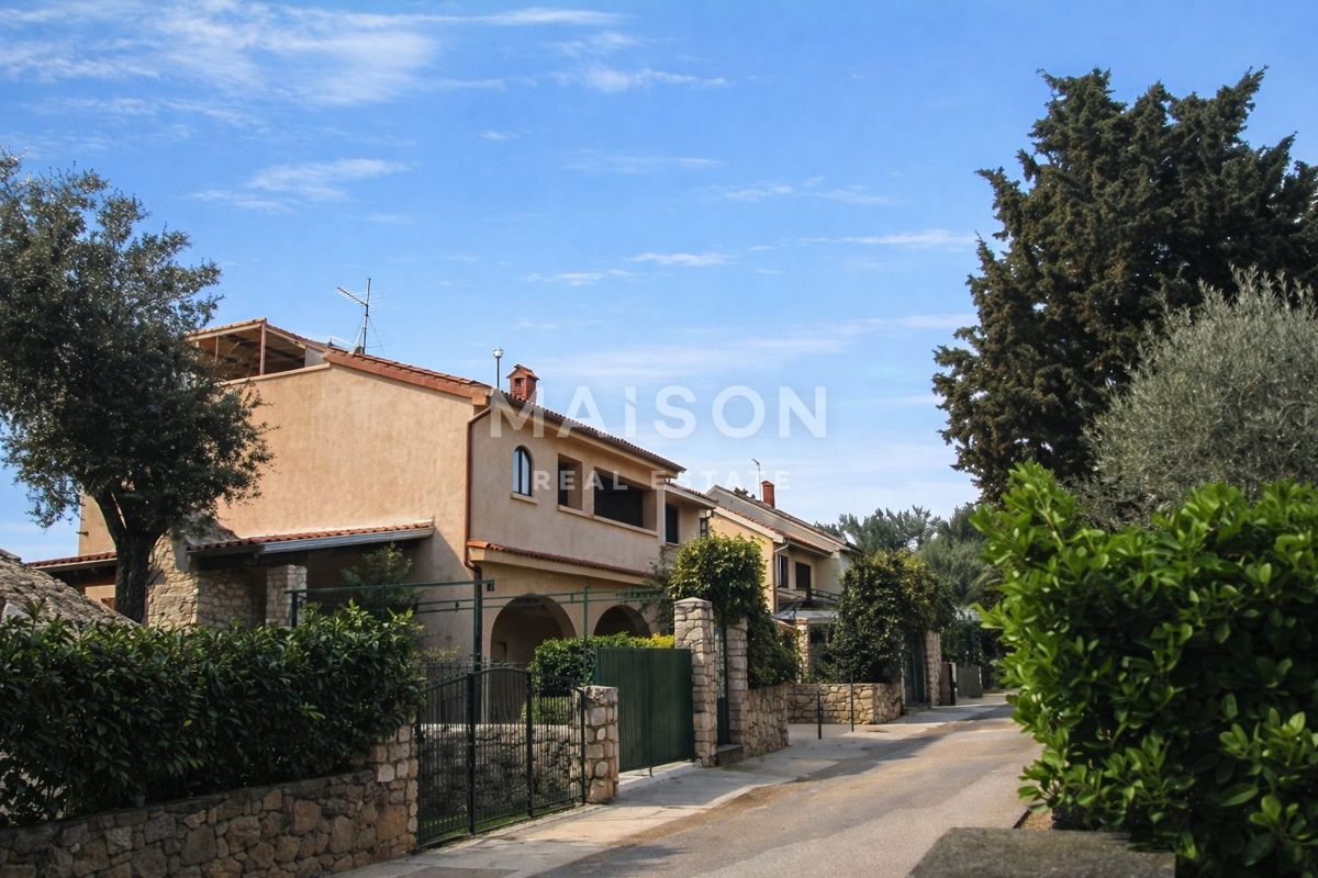 Hiša Mali Lošinj, 310m2