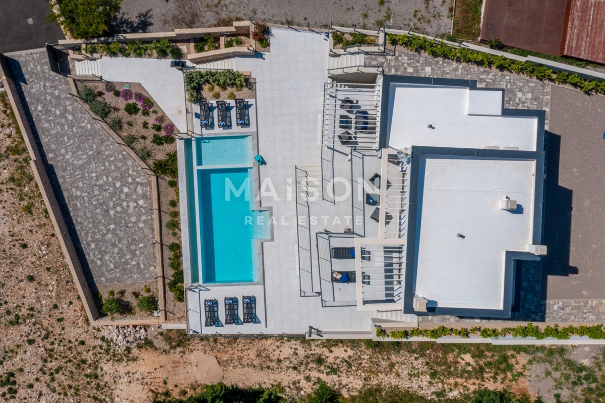 Hiša Šmrika, Kraljevica, 245m2