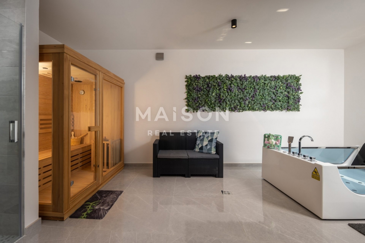 Hiša Šmrika, Kraljevica, 245m2