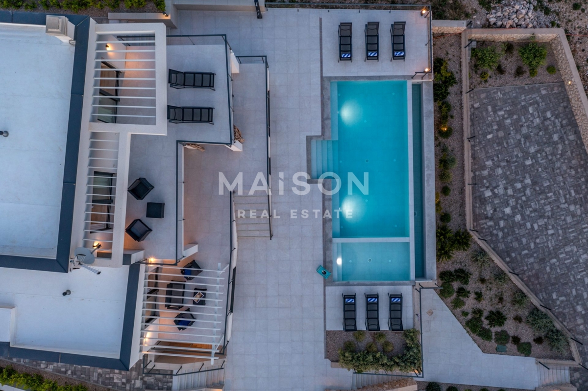 Hiša Šmrika, Kraljevica, 245m2