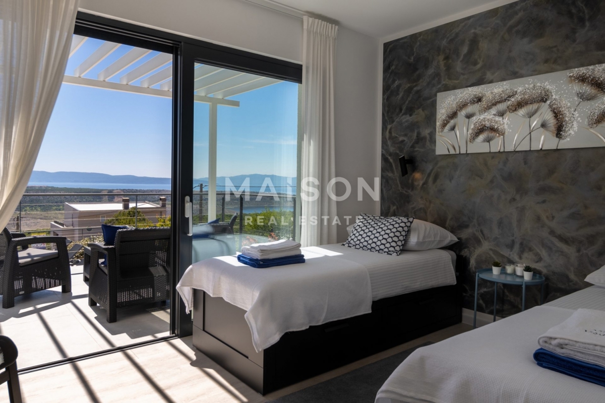 Hiša Šmrika, Kraljevica, 245m2