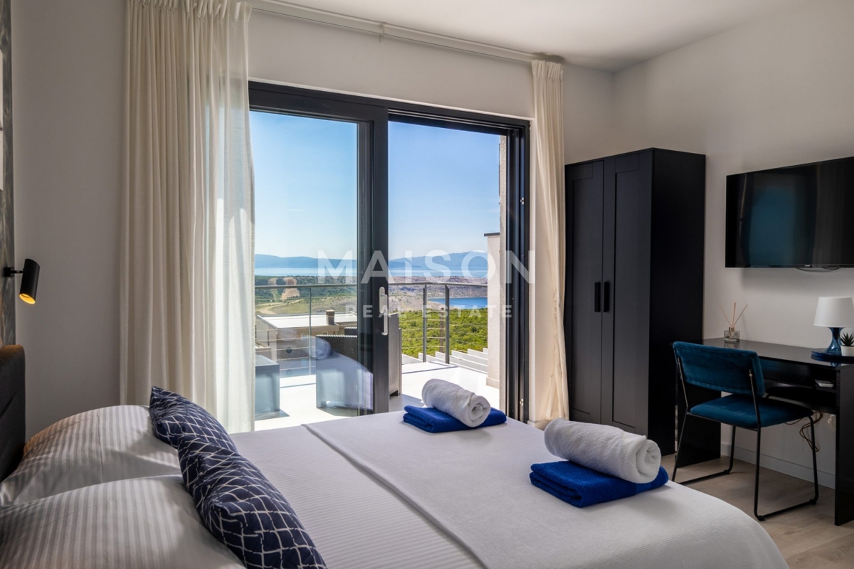 Hiša Šmrika, Kraljevica, 245m2