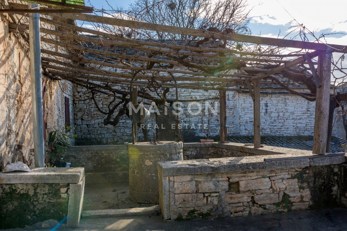 Hiša Kršanci, Žminj, 313,15m2