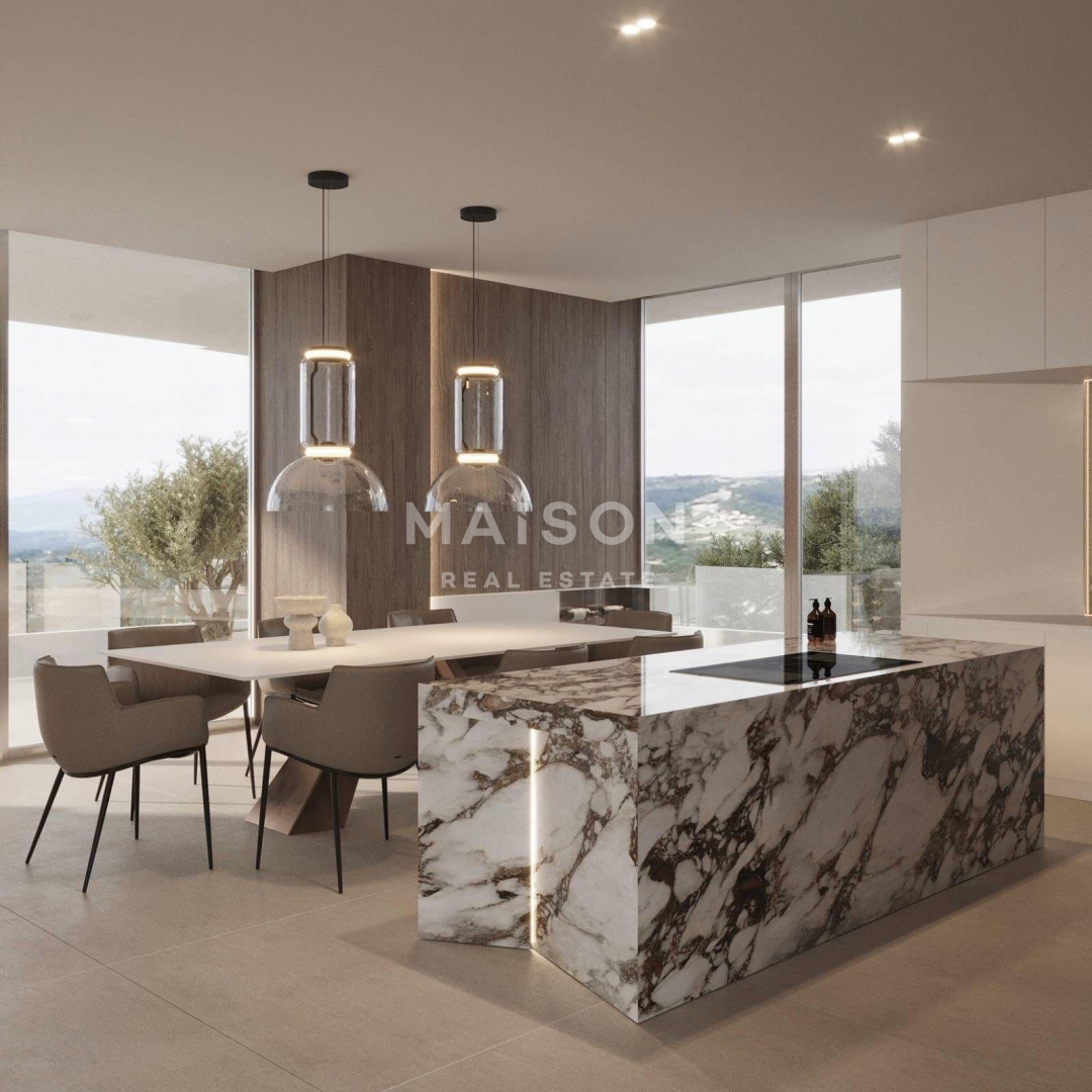 Dizajnerska Vila pri Labinu – Bazen in Panoramski Razgled