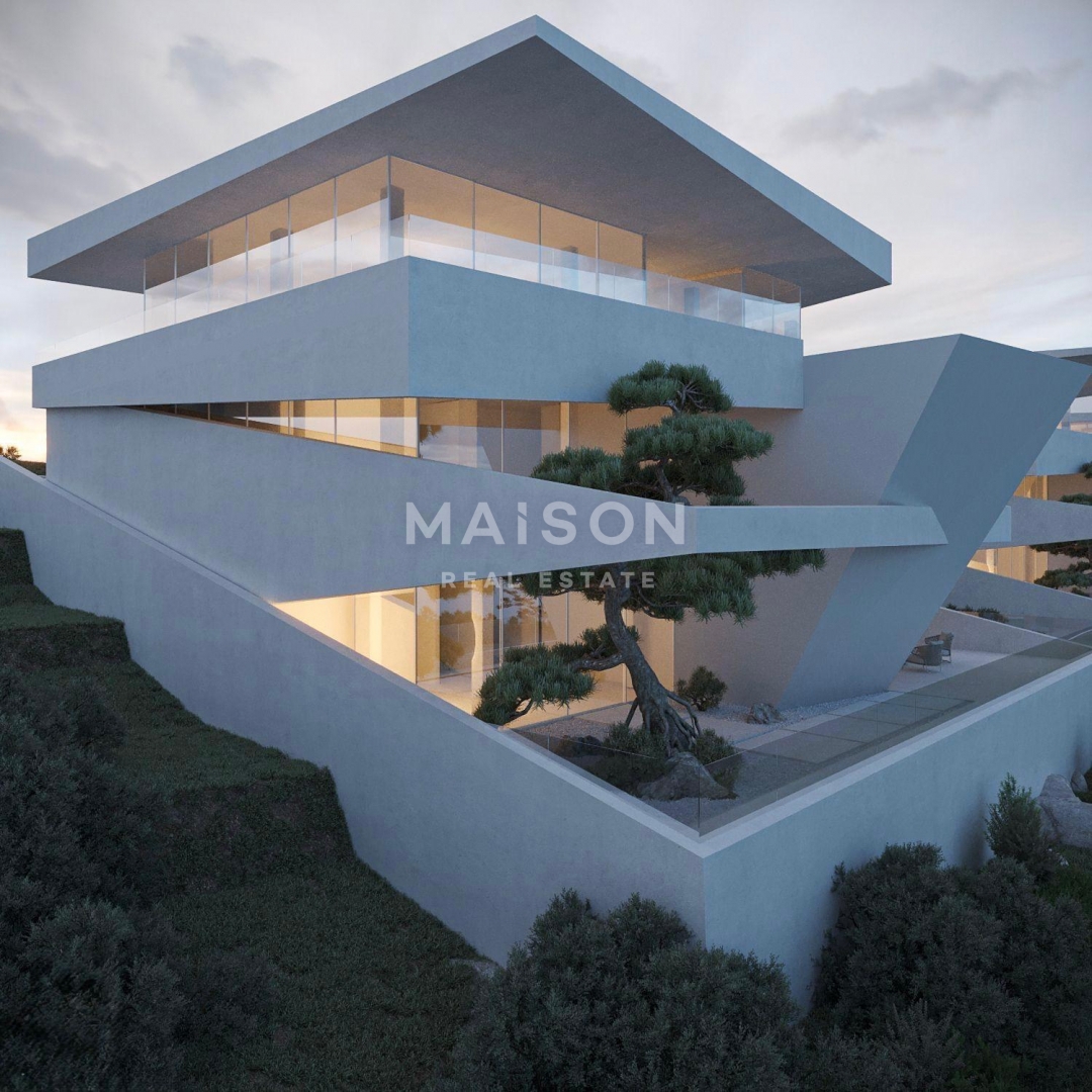 Dizajnerska Vila pri Labinu – Bazen in Panoramski Razgled